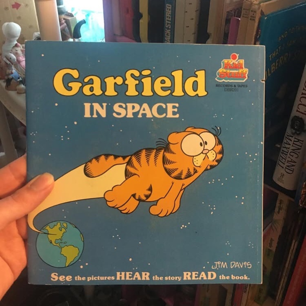 1983 G A R F I E L D in Space 45 and book